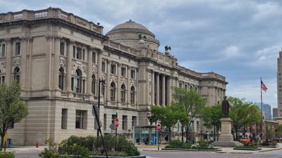 Milwaukee Central Library