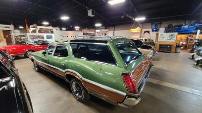 1972 Olds Vista Cruiser 442
